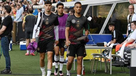 Thilo Kehrer (re., hier mit Kai Havertz und Jamal Musiala) wechselt zur AS Monaco