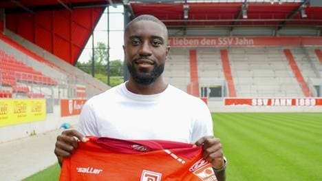 Prince Osei Owusu unterschreibt einen Vertrag bis 2024