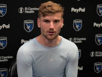 Timo Werner äußert sich zu seinem Wechsel in die USA und begründet seine Entscheidung, warum er sich für die San Jose Earthquakes entschieden hat.