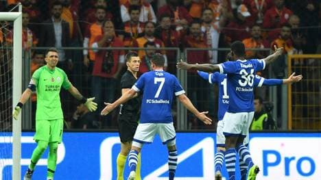 FBL-EUR-C1-GALATASARAY-SCHALKE