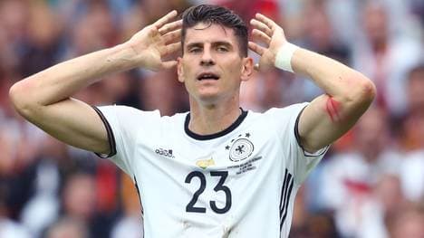 Mario Gomez zog sich gegen Nordirland blutige Striemen zu