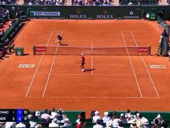 Jannik Sinner hat erstmals seit 186 Tagen in einem ATP-1000-Match einen Satz abgegeben. Der Südtiroler setzte sich am Ende dennoch gegen Tomas Machac in Monte-Carlo durch und zog ins Viertelfinale ein.