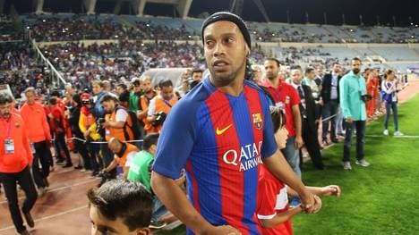 FBL-CLASSICO-LEGENDS-BARCELONA-REAL MADRID