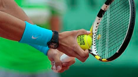 Tennis Tennisarm Der Tennisarm kann auch bei Tätigkeiten im Alltag auftreten