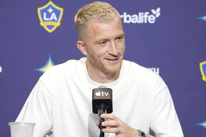 Herzerwärmender Moment um Reus