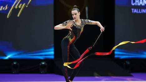 Olympiasiegerin Varfolomeev mit dem Band