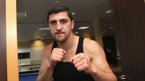 Marco Huck boxt in der World Boxing Super Series gegen Oleksandr Usyk