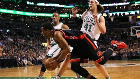 DeMar DeRozan (vorne) und die Raptors gerieten zuletzt ins Straucheln