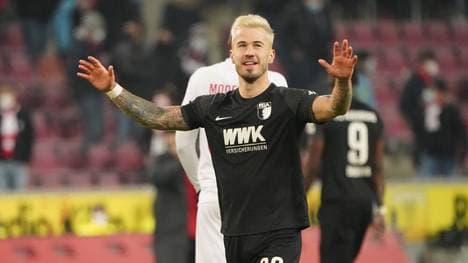 Niklas Dorsch kommt beim FC Augsburg so langsam in Fahrt