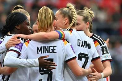 Deutschland gegen Australien und Japan