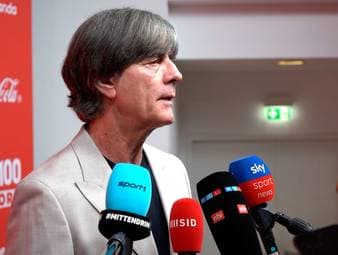 Die Kader-Nominierung von Julian Nagelsmann hat durchaus für Diskussionen gesorgt. Bei zwei Personalien erhält der Bundestrainer Rückendeckung von Joachim Löw.