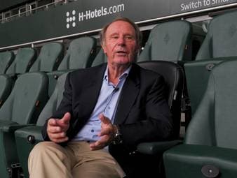 Berti Vogts kommt auf der Suche nach den Gründen für das DFB-Ausscheiden bei der WM auf der Trainerposition an - und nimmt doch Julian Nagelsmann in Schutz.