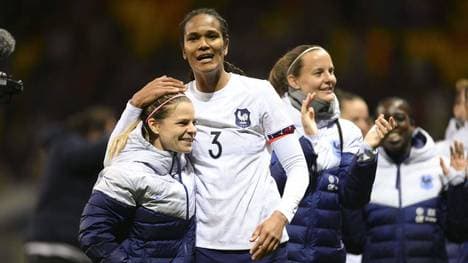 Eugenie Le Sommer (l.) und Wendie Renard (r.) fehlen bei der EM