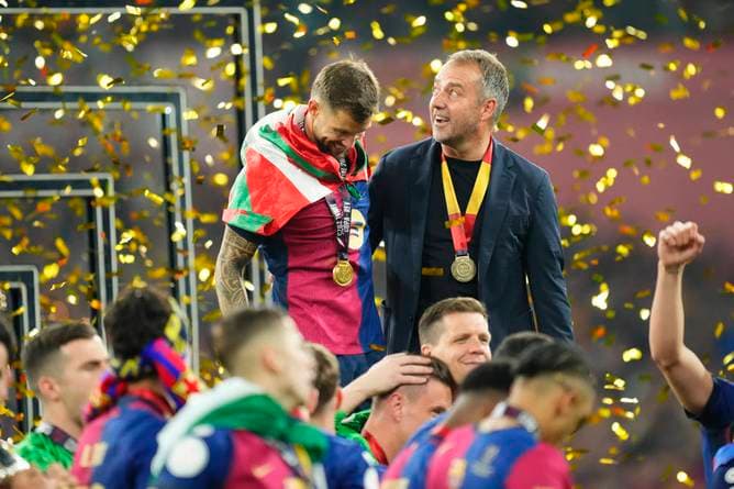 Triple-Mission! Flick ist noch nicht satt