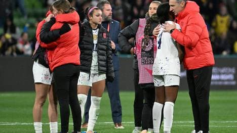 Schweden bezwingt USA in WM-Thriller