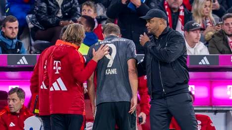 FCB-Trainer Vincent Kompany (r.)