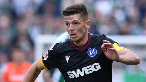 Erledigt der KSC (im Bild: Marvin Wanitzek) die Aufgabe im Karlsruhe Fürth Tipp mit Bravour? 