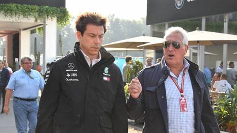 Toto Wolff (l.) und Lawrence Stroll (r.) sind angeblich in Gesprächen bezüglich Aston Martin