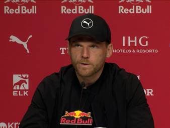 Rocco Reitz musste beim Gladbacher Gastspiel in Leipzig einige negative Plakate aufgrund seines anstehenden Wechsels zu RB lesen. Nach der Partie äußert sich Trainer Eugen Polanski dazu.