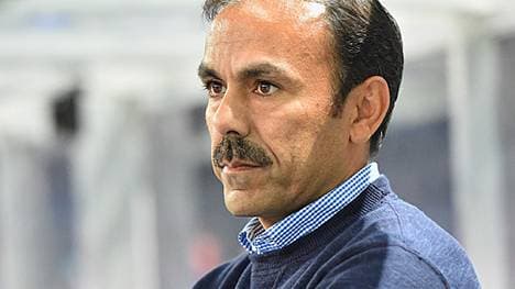 Bei Hertha-Coach Jos Luhukay überwiegt vor dem Anpfiff die Skepsis. Der schwache Saisonstart mit nur einem Sieg aus sechs Spielen hat beim Niederländer Spuren hinterlassen. Vermutlich hat Luhukay schon eine böse Vorahnung