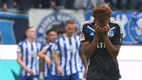 Assan Ouédraogo vom FC Schalke 04 fällt vorerst verletzt aus