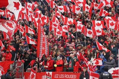 Kurioser Trikottausch in Kanada