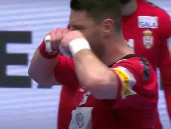 Heulsusen-Geste sorgt für Empörung