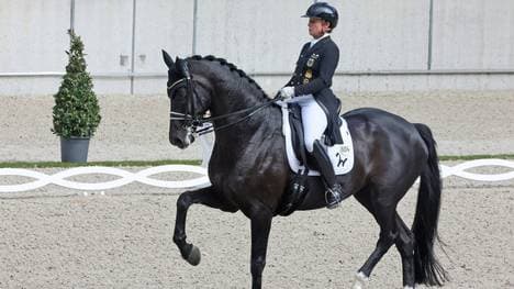 Isabell Werth sattelt in Aachen Wendy