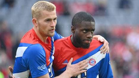 Matthijs de Ligt (l.) mit Dayot Upamecano