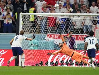 Die Sehnsucht in England nach dem zweiten Weltmeistertitel ist groß. Besonders Harry Kane will seinen Elfmeter-Fehlschuss bei der letzten WM vergessen machen.