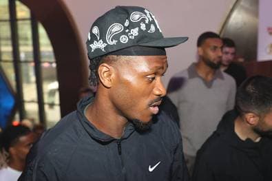 Unfassbares Pech! Bundesliga-Star wieder lange raus