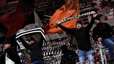 Neapel erneuert sein Verbot für Frankfurt-Fans