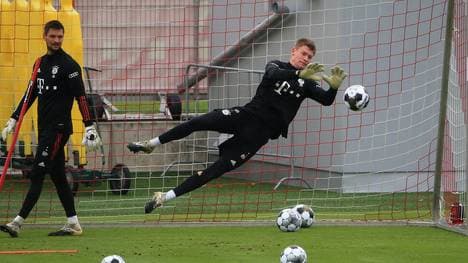 Alexander Nübel wird gegen den BVB im Kader stehen