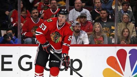 Boston Bruins v Chicago Blackhawks