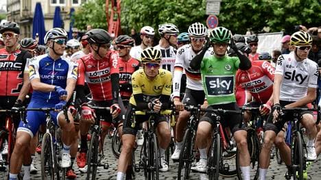 CYCLING-FRA-GER-BEL-TDF2017-DEPARTURE