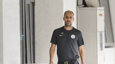 Manchester City Pre-game Training & Press Conference