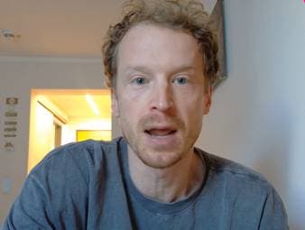 MagentaSport-Experte Per Günther ist fassungslos über die schwankenden Leistungen des deutschen Meisters.