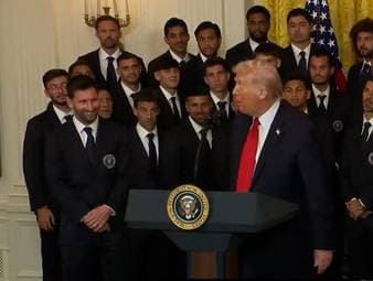 US-Präsident Donald Trump hat den amerikanischen Meister Inter Miami im Weißen Haus empfangen. Dabei richtete er sein Wort an Lionel Messi.