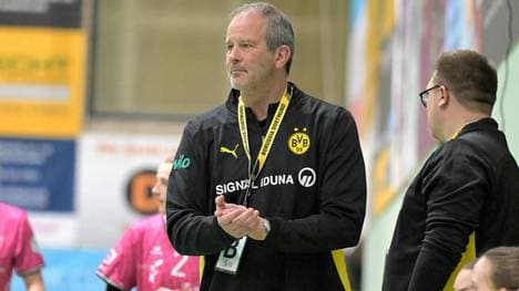 Trainer der Dortmunderinnen: Henk Groener