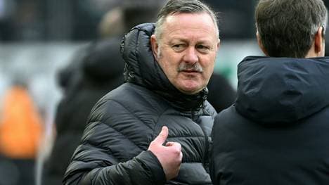 Roland Virkus ist verärgert, weil Testspielgegner Ipswich Town mit seiner U21 spielt 