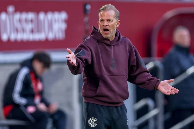 Zweitliga-Trainer wackelt bedenklich