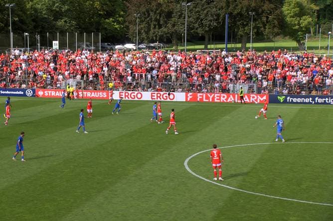 Stadionsprecher zeigt klare Kante gegen Rassismus