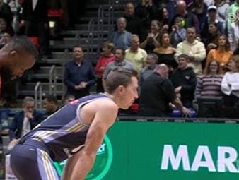 Spiel Highlights zu NINERS Chemnitz - ALBA BERLIN