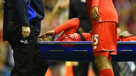 Divock Origi vom FC Liverpool wurde von Ramiro Mori brutal gefoult