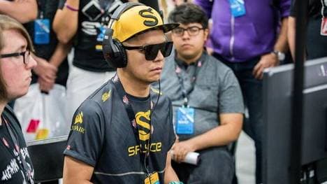 Nach seinem geschmacklosen Witz steht "Filipino Champ" vor dem Karriereende