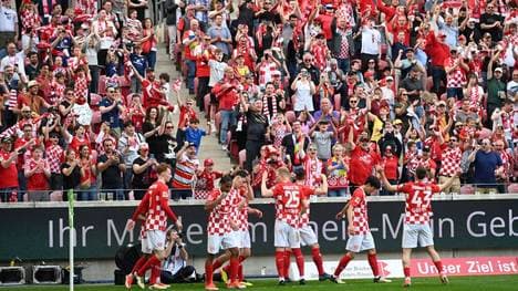 Beim Mainzer Jubel verletzte sich eine Mitarbeiterin