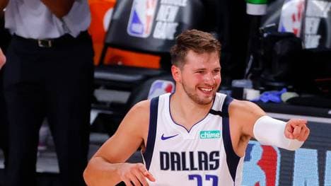 Luka Doncic von den Dallas Mavericks lieferte gegen die Denver Nuggets ein herausragendes Spiel ab - und schaffte einen NBA-Rekord