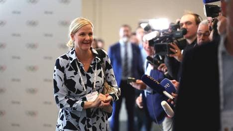 Kirsty Coventry wird an die Spitze des IOC gewählt