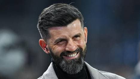Freut sich auf das kommende Heimspiel seiner Knappen: S04-Trainer Miron Muslic