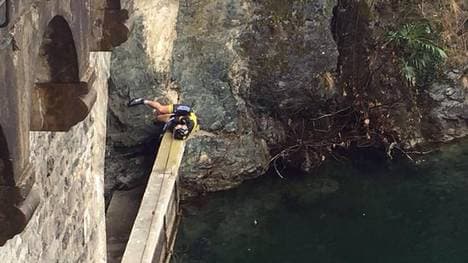 Arnold Fiek überlebt Horrorsturz